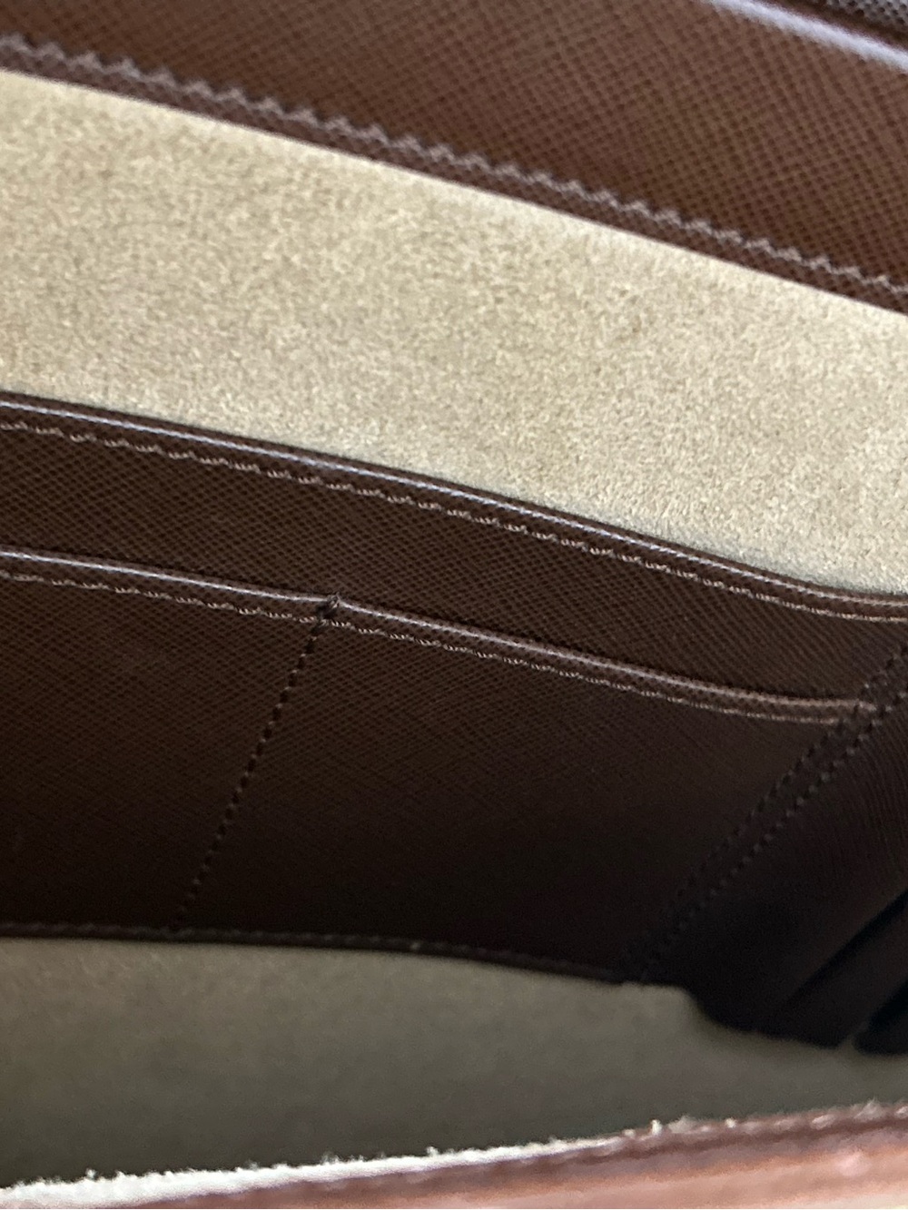 Bally Leather Briefcase in Brown with Gold-Tone Lock Approx. 15 x 10.5 x 2.5 - Picture 14 of 15